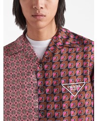 Мужская розовая шелковая рубашка с коротким рукавом с принтом от Prada