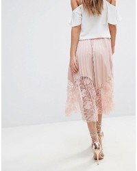 Розовая юбка-миди со складками от Boohoo