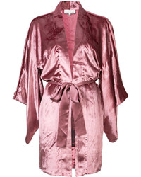 Розовое бархатное кимоно от Fleur Du Mal