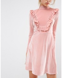 Розовое бархатное платье от Asos