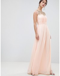 Розовое вечернее платье с украшением от Minuet