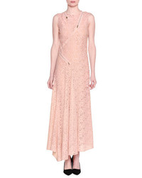 Розовое вечернее платье с цветочным принтом