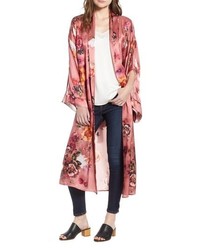 Розовое кимоно с принтом