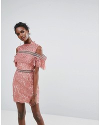 Розовое кружевное платье от Keepsake
