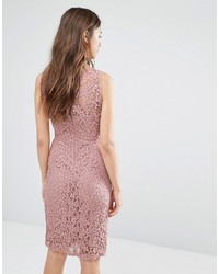 Розовое кружевное платье от Warehouse