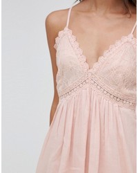 Розовое кружевное платье от Vero Moda