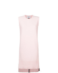 Розовое платье прямого кроя от Thom Browne