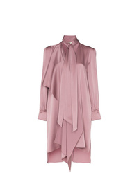 Розовое платье-рубашка от Fendi