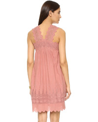 Розовое платье с вышивкой от Ulla Johnson