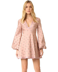 Розовое платье с вышивкой от Zimmermann