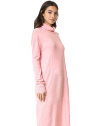 Розовое платье-свитер от Sjyp