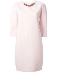 Розовое платье-футляр от Victoria Beckham