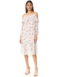 Розовое платье от Moon River