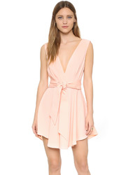 Розовое платье от Finders Keepers