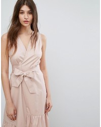 Розовое платье от Warehouse