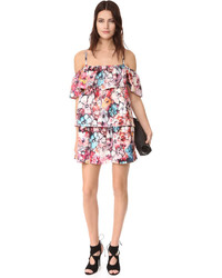 Розовое платье от Black Halo