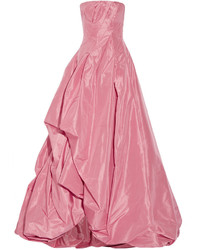 Розовое шелковое вечернее платье от Oscar de la Renta