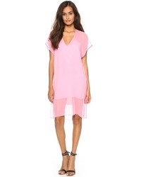 Розовое шелковое платье прямого кроя от Mason by Michelle Mason
