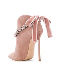 Розовые замшевые ботильоны от Casadei