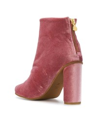 Розовые замшевые ботильоны от Stine Goya