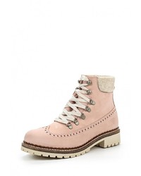 Женские розовые замшевые ботинки от Tamaris