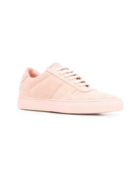 Мужские розовые замшевые низкие кеды от Common Projects