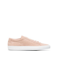 Мужские розовые замшевые низкие кеды от Common Projects