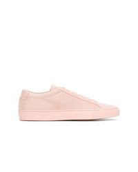 Мужские розовые замшевые низкие кеды от Common Projects