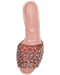 Розовые замшевые сандалии на плоской подошве от Sergio Rossi