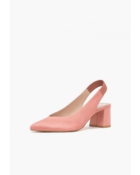 Розовые замшевые туфли от Stradivarius