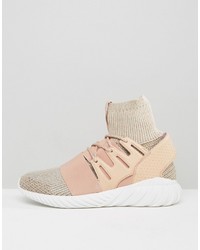 Мужские розовые кеды от adidas