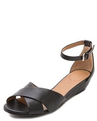 Розовые кожаные босоножки на танкетке от Marc by Marc Jacobs