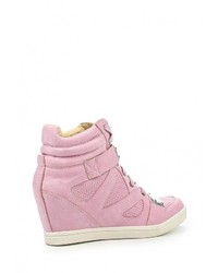 Розовые кожаные кроссовки на танкетке от Burlesque