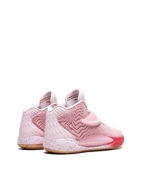 Мужские розовые кроссовки с камуфляжным принтом от Nike