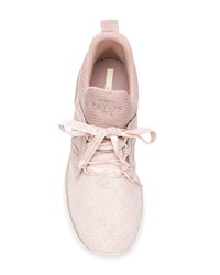 Женские розовые кроссовки от New Balance