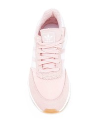 Женские розовые кроссовки от adidas