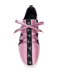 Женские розовые кроссовки от Giuseppe Zanotti Design