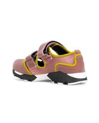 Женские розовые низкие кеды от Marni