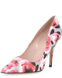 Розовые туфли с цветочным принтом
