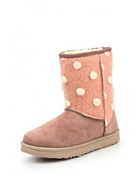 Розовые угги от Kylie