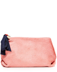 Розовый клатч от Clare Vivier