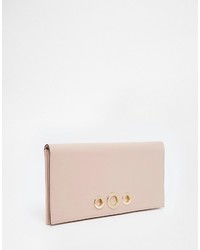 Розовый клатч от Asos