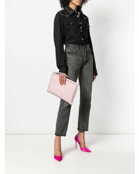 Розовый кожаный клатч с шипами от Valentino