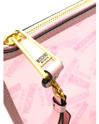 Розовый кожаный клатч от Moschino