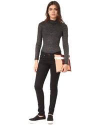 Розовый кожаный клатч от Maison Margiela