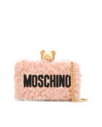 Розовый меховой клатч от Moschino