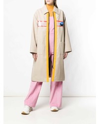 Женский розовый плащ от Miu Miu