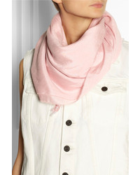 Женский розовый шарф