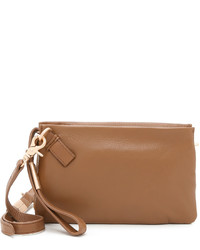 Женская светло-коричневая кожаная сумка от Foley + Corinna