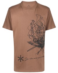 Мужская светло-коричневая футболка с круглым вырезом с принтом от Snow Peak